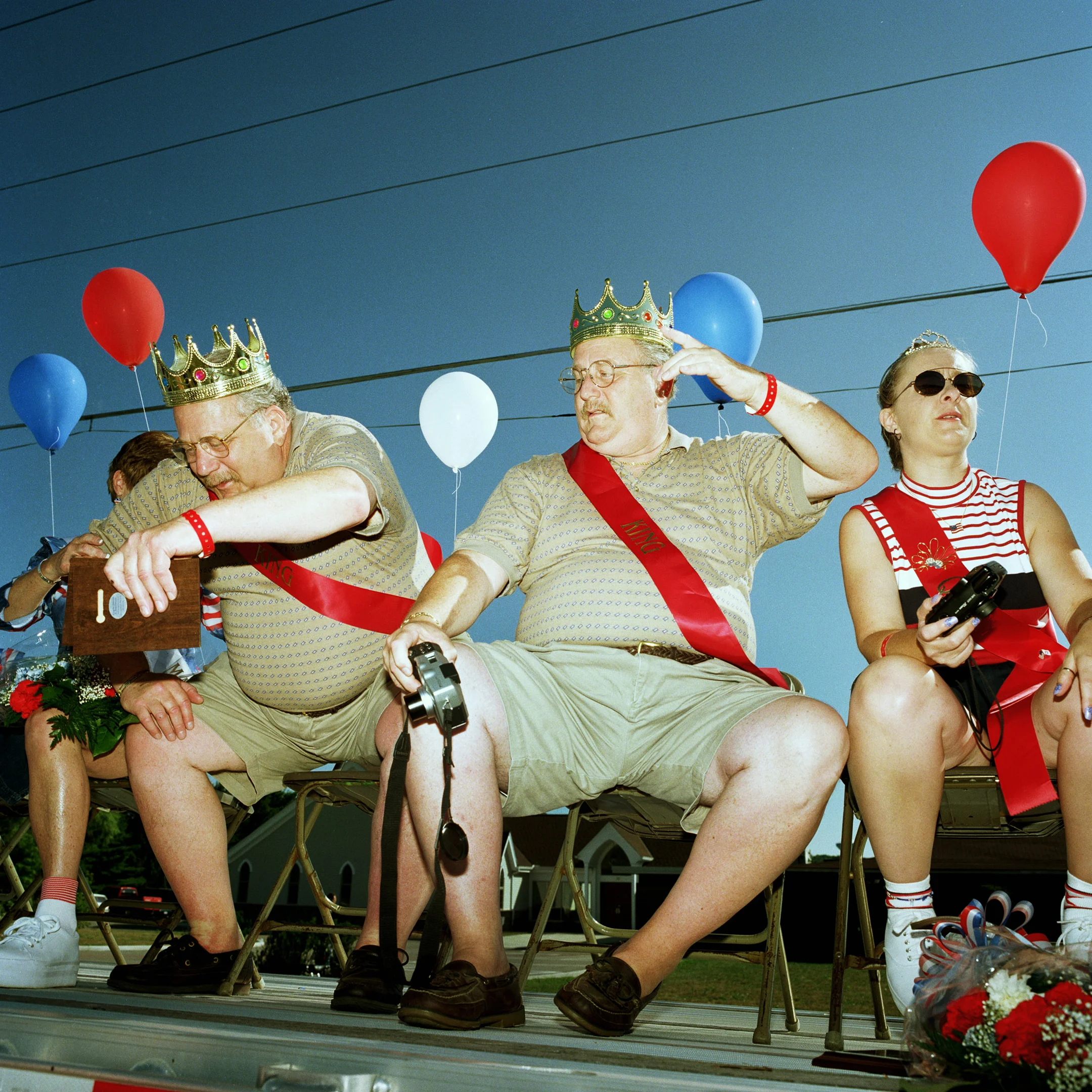 NEW SCIENTIST MAGAZINE/TWINS — Russell Monk